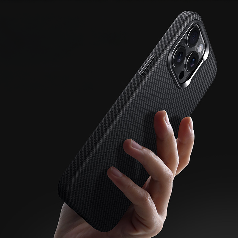 Capa CARBON