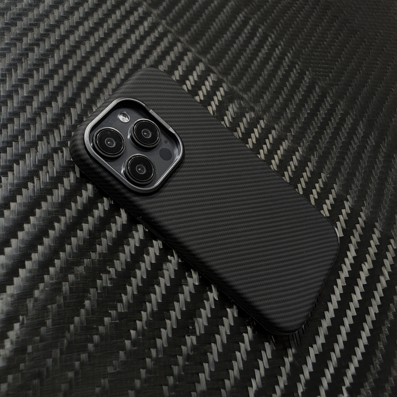 Capa CARBON